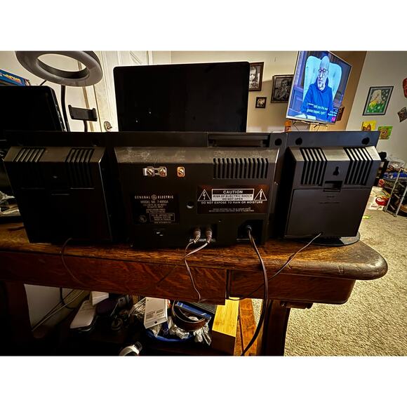 General Electric AM/FM Stereo Clock Radio Cassette Recorder – For Parts/Repair - Picture 6 of 15